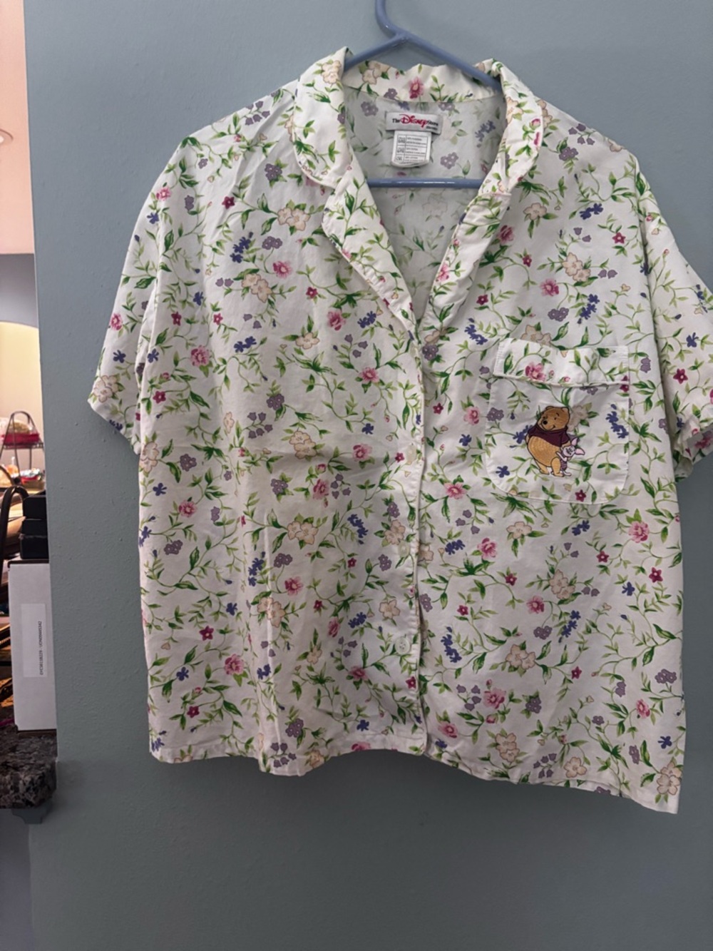 Disney  Floral Short-Sleeve Button-Down Shirt W Pooh Pocket and elastic pants.